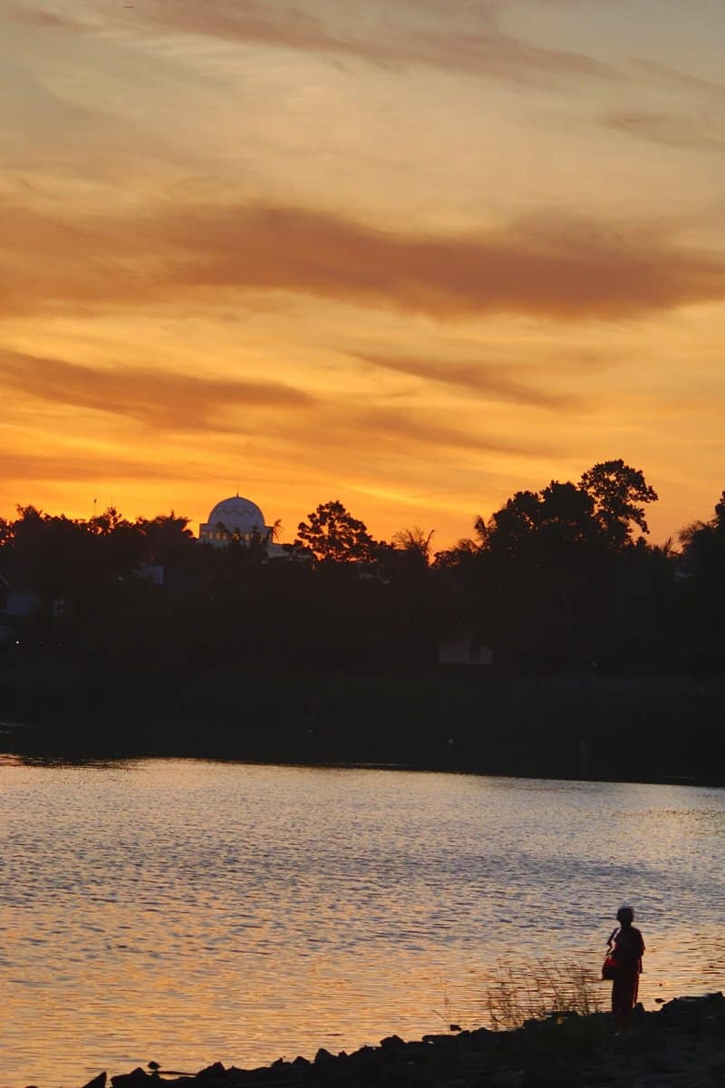 Panorama Senja Situ Gintung